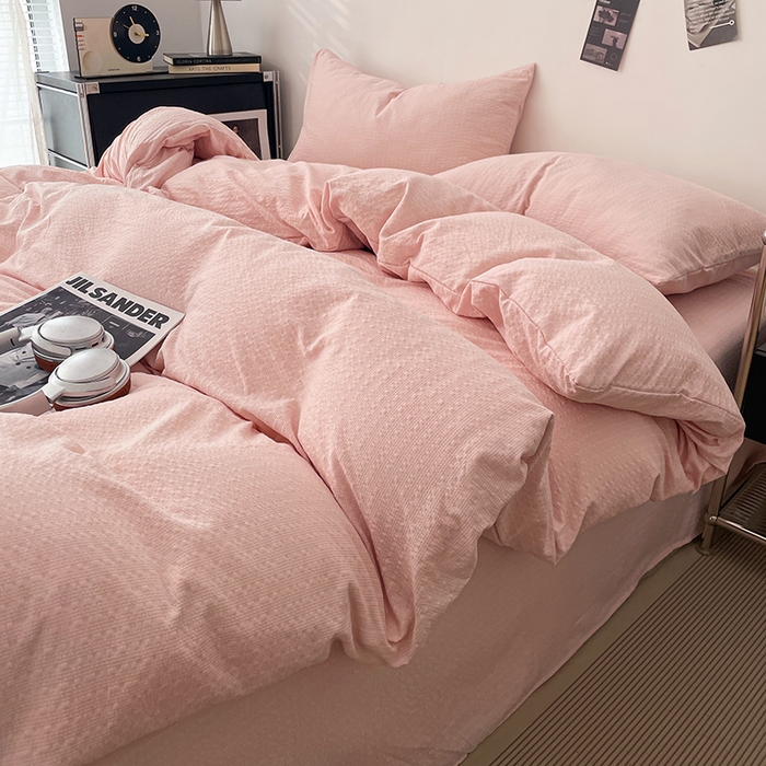 91家纺网 家纺一手货源 找家纺 卡迪熊家纺 2026新款软糯泡芙纱纯色四件套 泡芙-桃雾柔粉