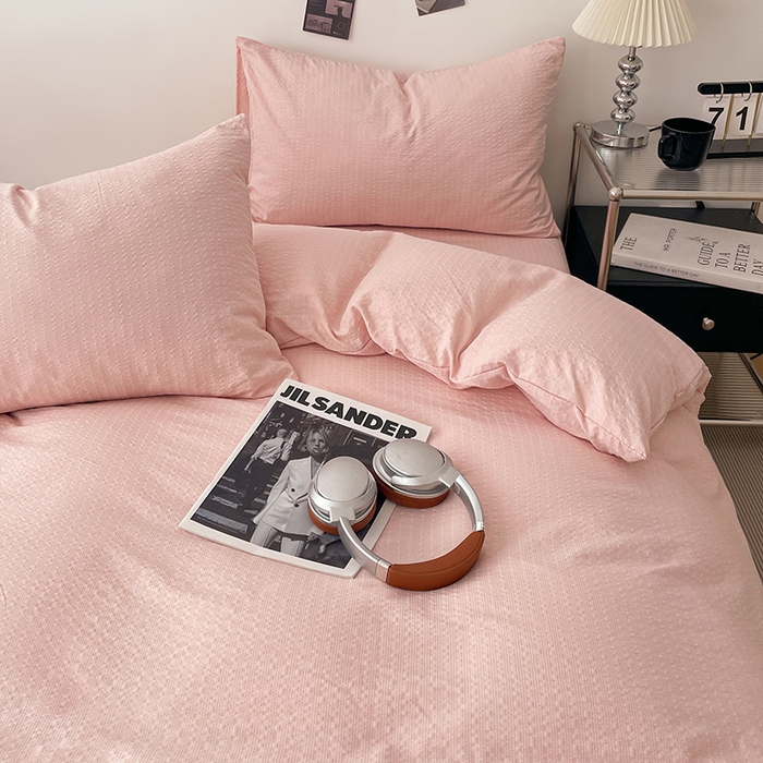 91家纺网 家纺一手货源 找家纺 卡迪熊家纺 2026新款软糯泡芙纱纯色四件套 泡芙-桃雾柔粉