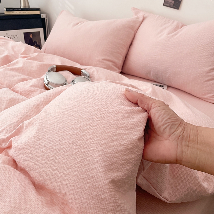 91家纺网 家纺一手货源 找家纺 卡迪熊家纺 2026新款软糯泡芙纱纯色四件套 泡芙-桃雾柔粉