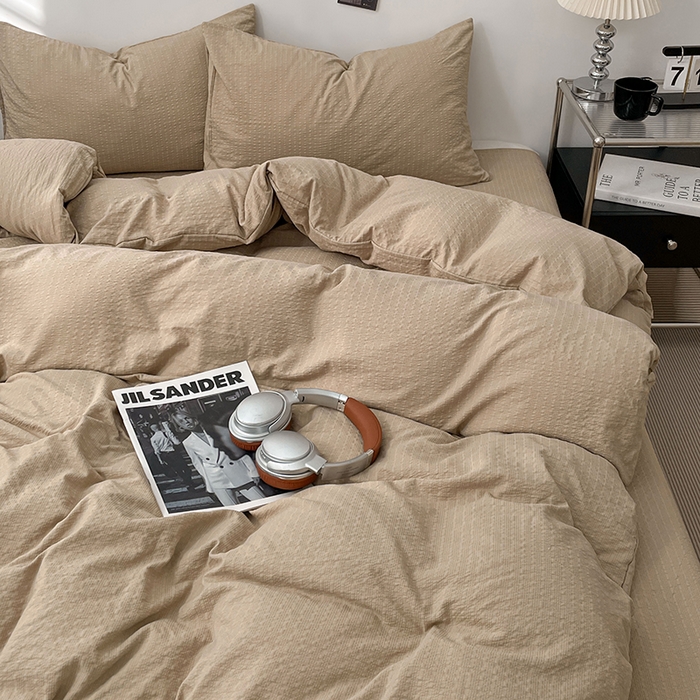 91家纺网 家纺一手货源 找家纺 卡迪熊家纺 2026新款软糯泡芙纱纯色四件套 泡芙-燕麦柔咖