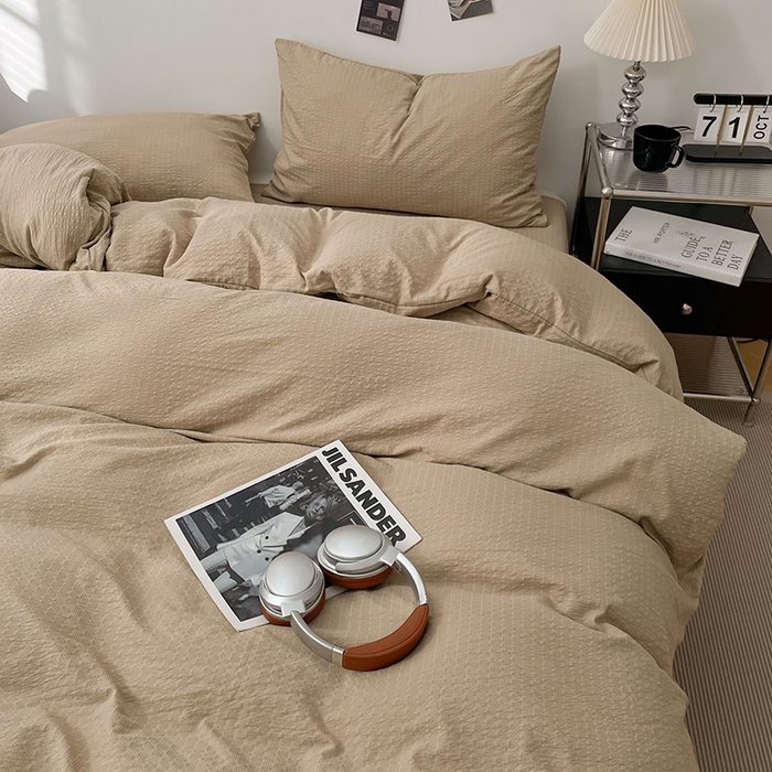 91家纺网 家纺一手货源 找家纺 卡迪熊家纺 2026新款软糯泡芙纱纯色四件套 泡芙-燕麦柔咖