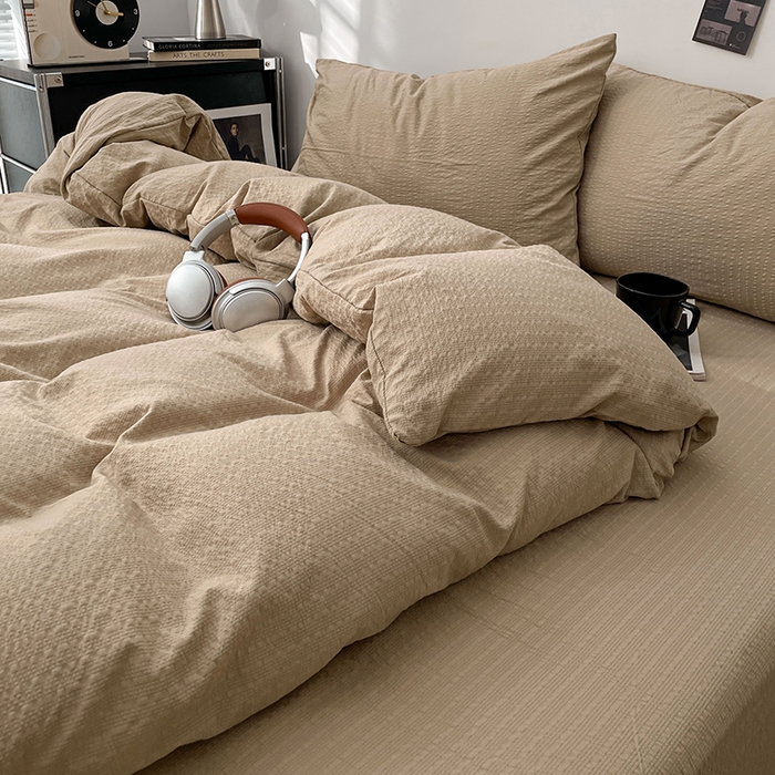 91家纺网 家纺一手货源 找家纺 卡迪熊家纺 2026新款软糯泡芙纱纯色四件套 泡芙-燕麦柔咖