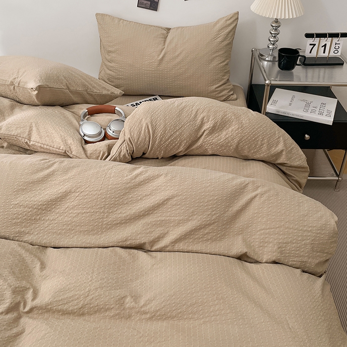 91家纺网 家纺一手货源 找家纺 卡迪熊家纺 2026新款软糯泡芙纱纯色四件套 泡芙-燕麦柔咖