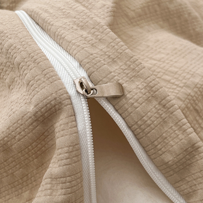 91家纺网 家纺一手货源 找家纺 卡迪熊家纺 2026新款软糯泡芙纱纯色四件套 泡芙-燕麦柔咖