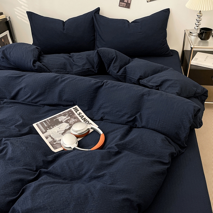 91家纺网 家纺一手货源 找家纺 卡迪熊家纺 2026新款软糯泡芙纱纯色四件套 泡芙-深海墨蓝