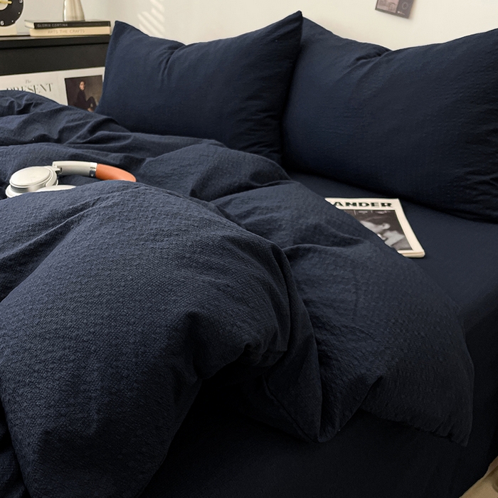 91家纺网 家纺一手货源 找家纺 卡迪熊家纺 2026新款软糯泡芙纱纯色四件套 泡芙-深海墨蓝