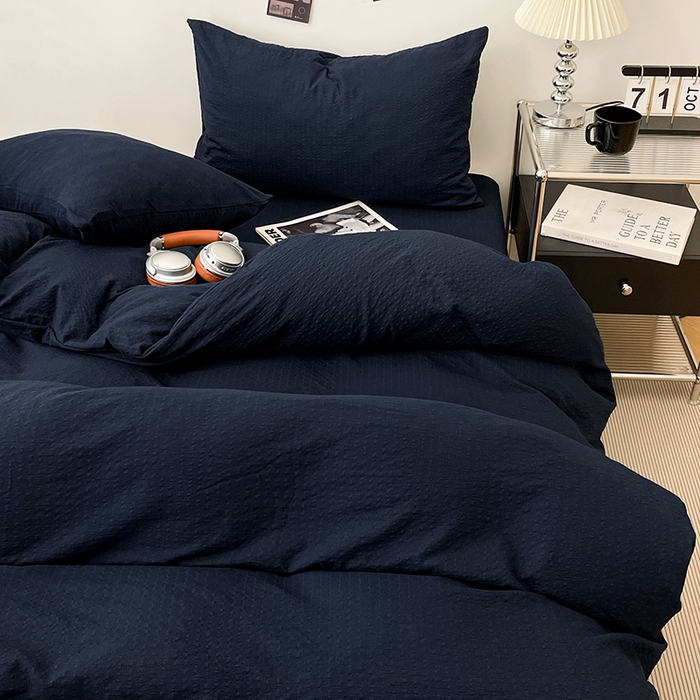 91家纺网 家纺一手货源 找家纺 卡迪熊家纺 2026新款软糯泡芙纱纯色四件套 泡芙-深海墨蓝