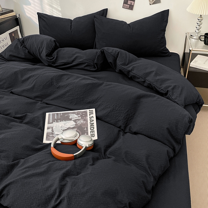 91家纺网 家纺一手货源 找家纺 卡迪熊家纺 2026新款软糯泡芙纱纯色四件套 泡芙-夜影墨黑