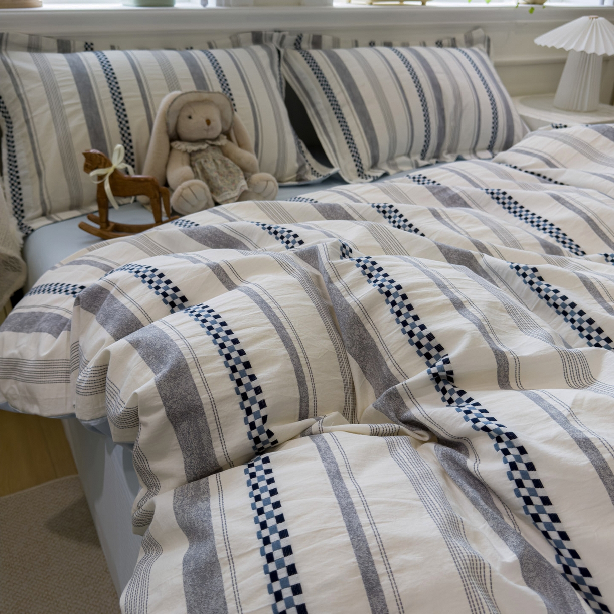 91家纺网 家纺一手货源 找家纺 眠博士 2026新款全棉纯棉水洗色织提花股线四件套 套件-未来 蓝