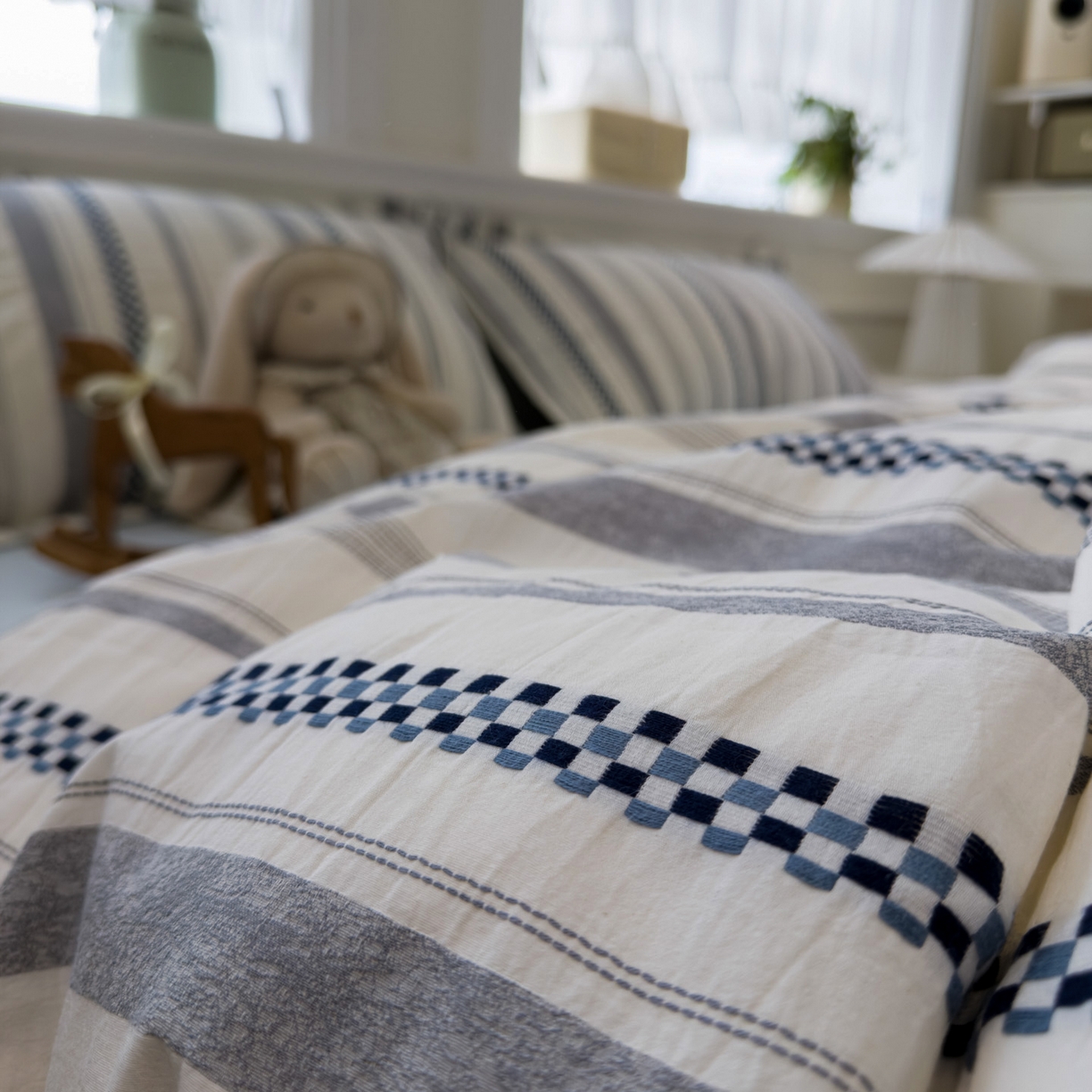 91家纺网 家纺一手货源 找家纺 眠博士 2026新款全棉纯棉水洗色织提花股线四件套 套件-未来 蓝