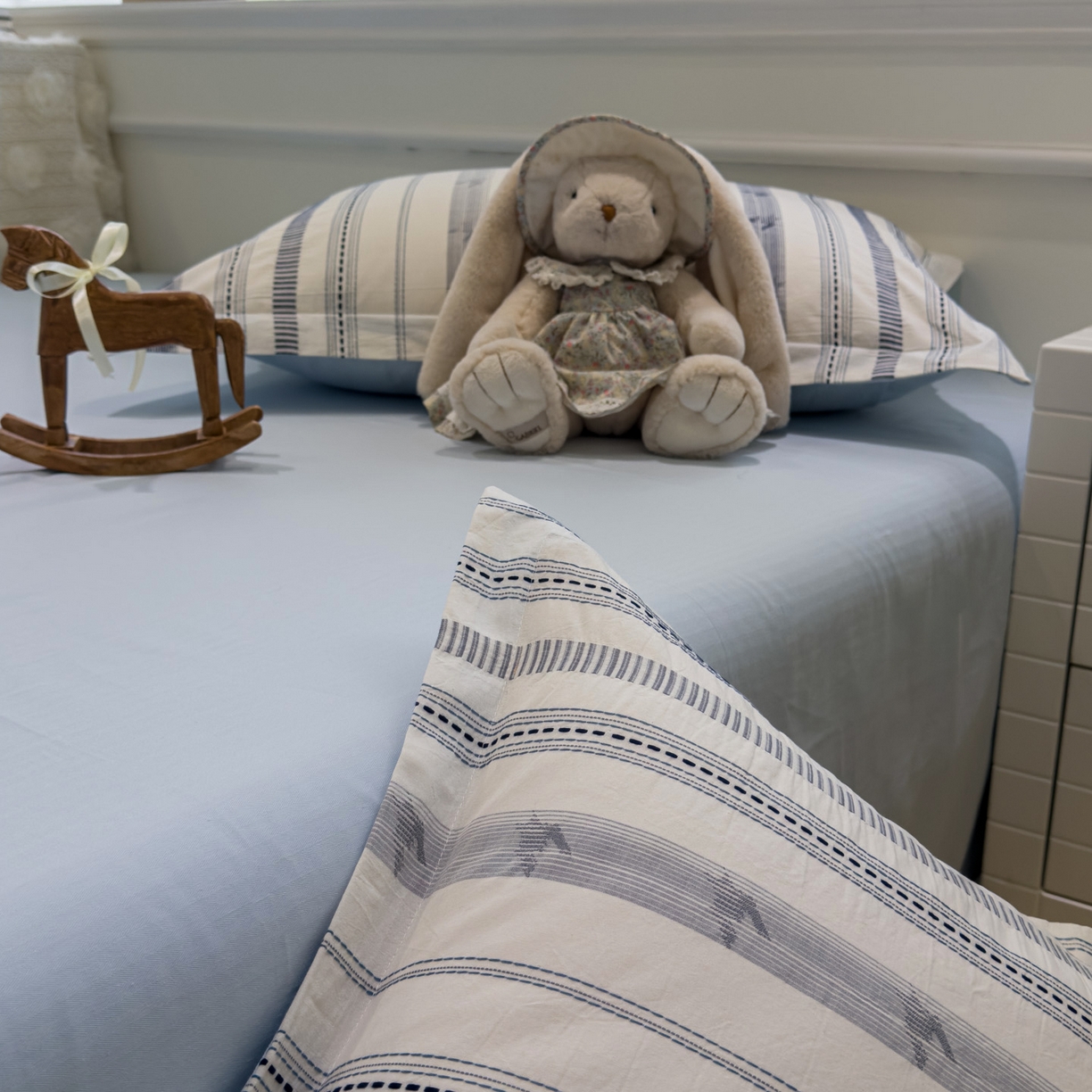 91家纺网 家纺一手货源 找家纺 眠博士 2026新款全棉纯棉水洗色织提花股线四件套 套件-素简 蓝