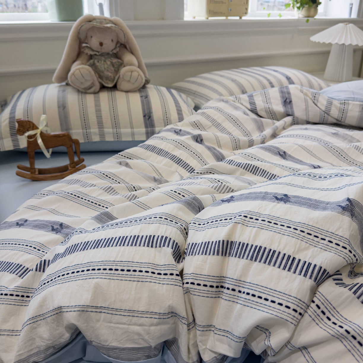 91家纺网 家纺一手货源 找家纺 眠博士 2026新款全棉纯棉水洗色织提花股线四件套 套件-素简 蓝