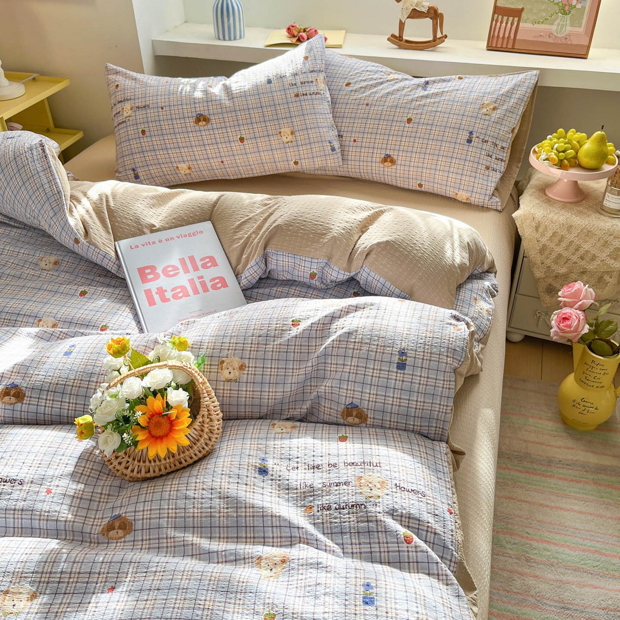 91家纺网 家纺一手货源 找家纺 卡迪熊家纺 2026新款软糯泡芙纱印花四件套 狗狗乐园