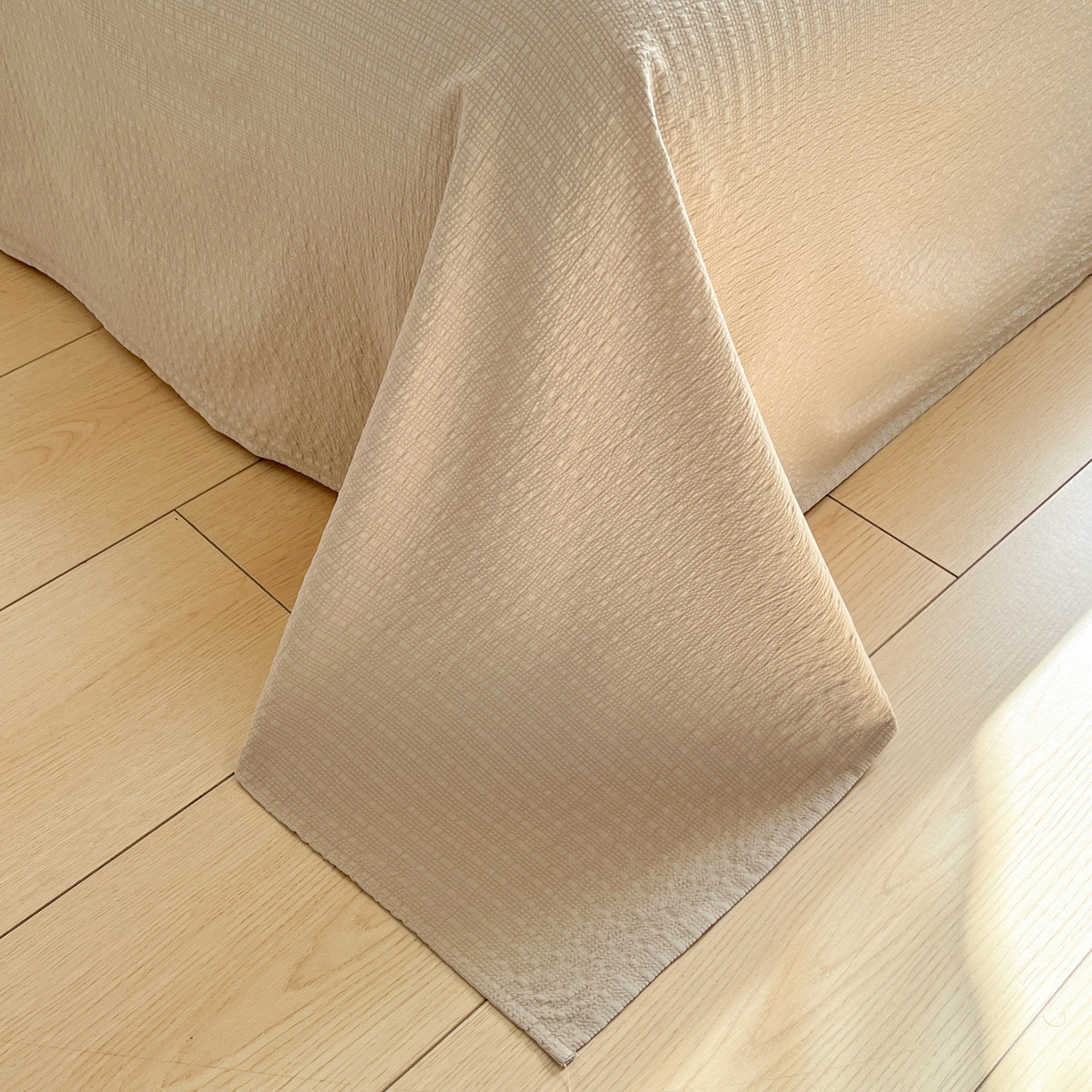 91家纺网 家纺一手货源 找家纺 卡迪熊家纺 2026新款软糯泡芙纱印花四件套 狗狗乐园