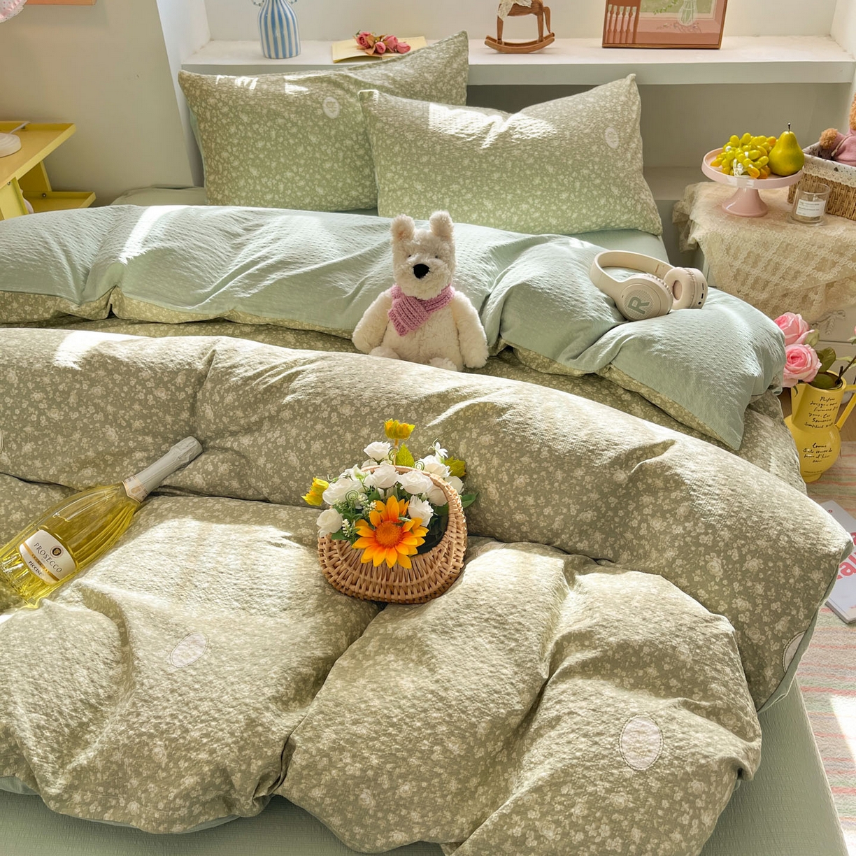 91家纺网 家纺一手货源 找家纺 卡迪熊家纺 2026新款软糯泡芙纱印花四件套 花之世界