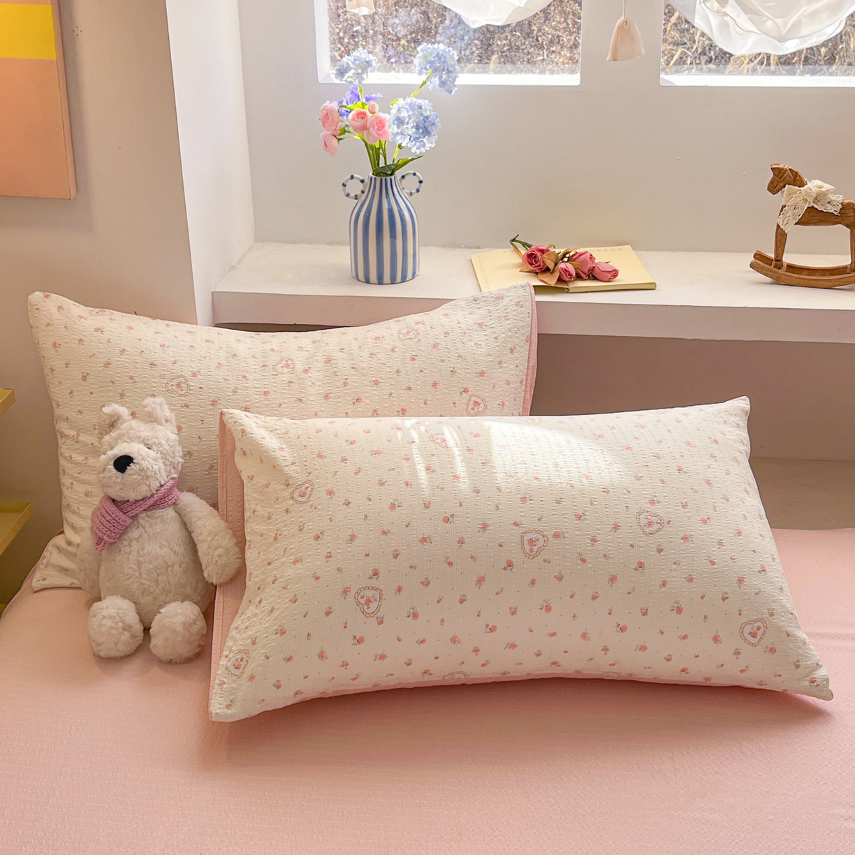 91家纺网 家纺一手货源 找家纺 卡迪熊家纺 2026新款软糯泡芙纱印花四件套 玫瑰物语