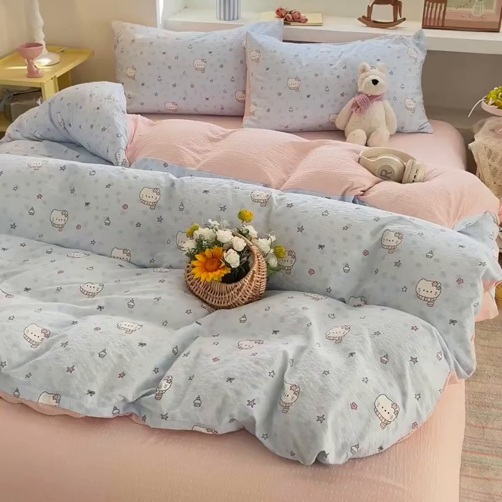 91家纺网 家纺一手货源 找家纺 卡迪熊家纺 2026新款软糯泡芙纱印花四件套 星星猫咪