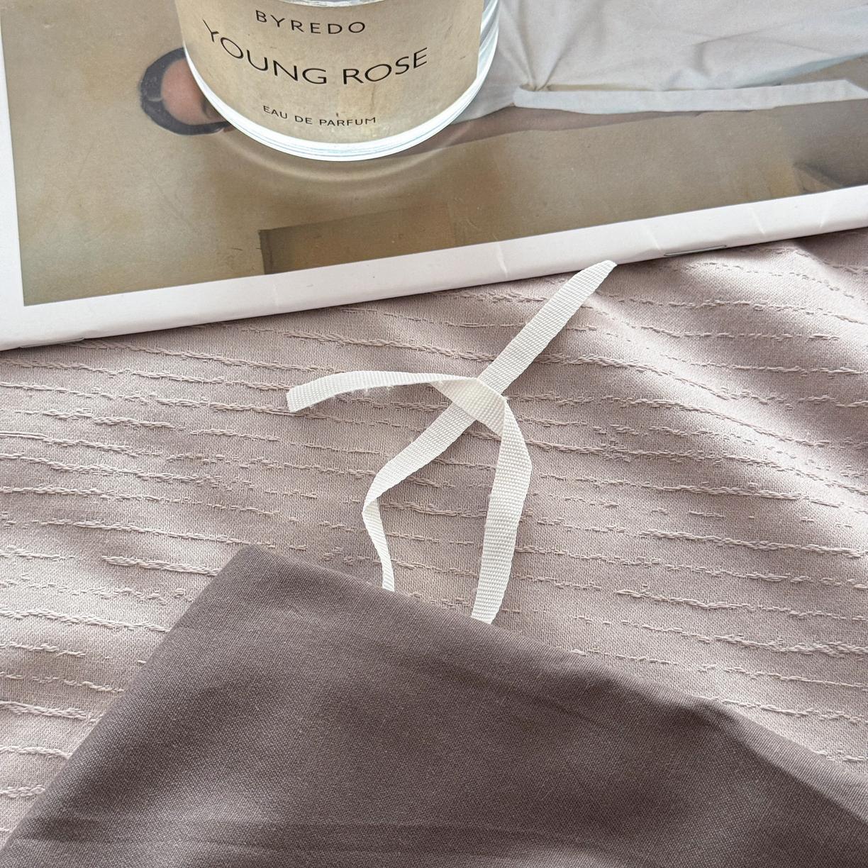 91家纺网 家纺一手货源 找家纺 简宜家居（朝初家纺） 2026新款60立体提花全棉四件套 可可肌理