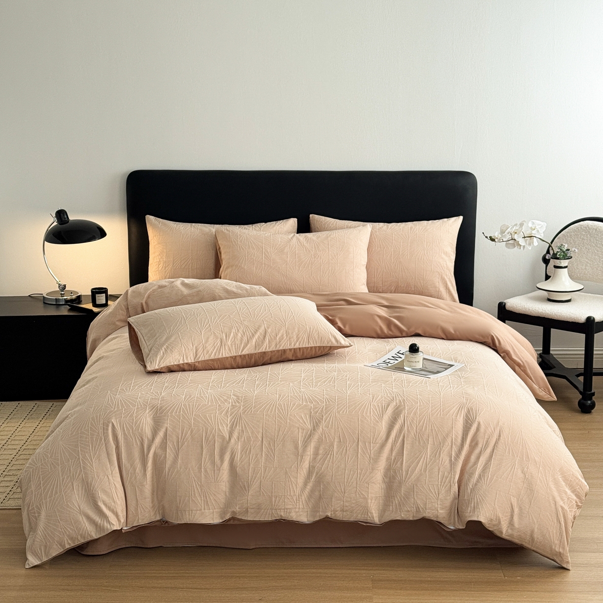 91家纺网 家纺一手货源 找家纺 简宜家居（朝初家纺） 2026新款60立体提花全棉四件套 鎏金棕韵