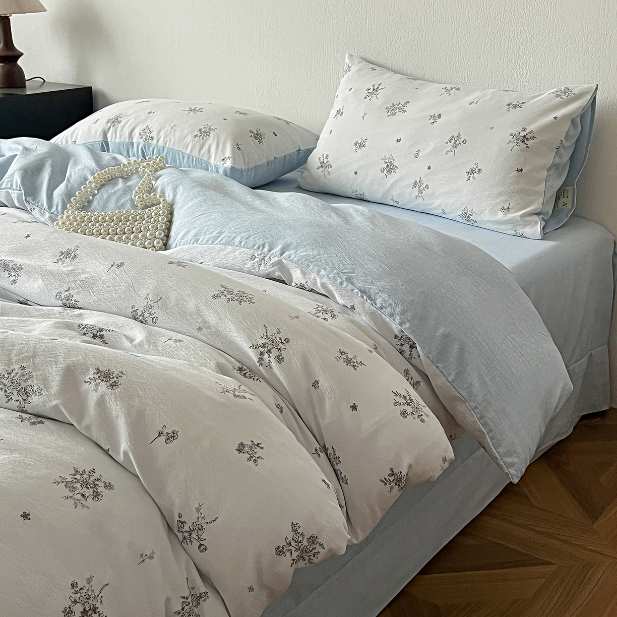 91家纺网 家纺一手货源 找家纺 一比一家纺 2026春季新款高克重加厚色织提花系列四件套 花清梦