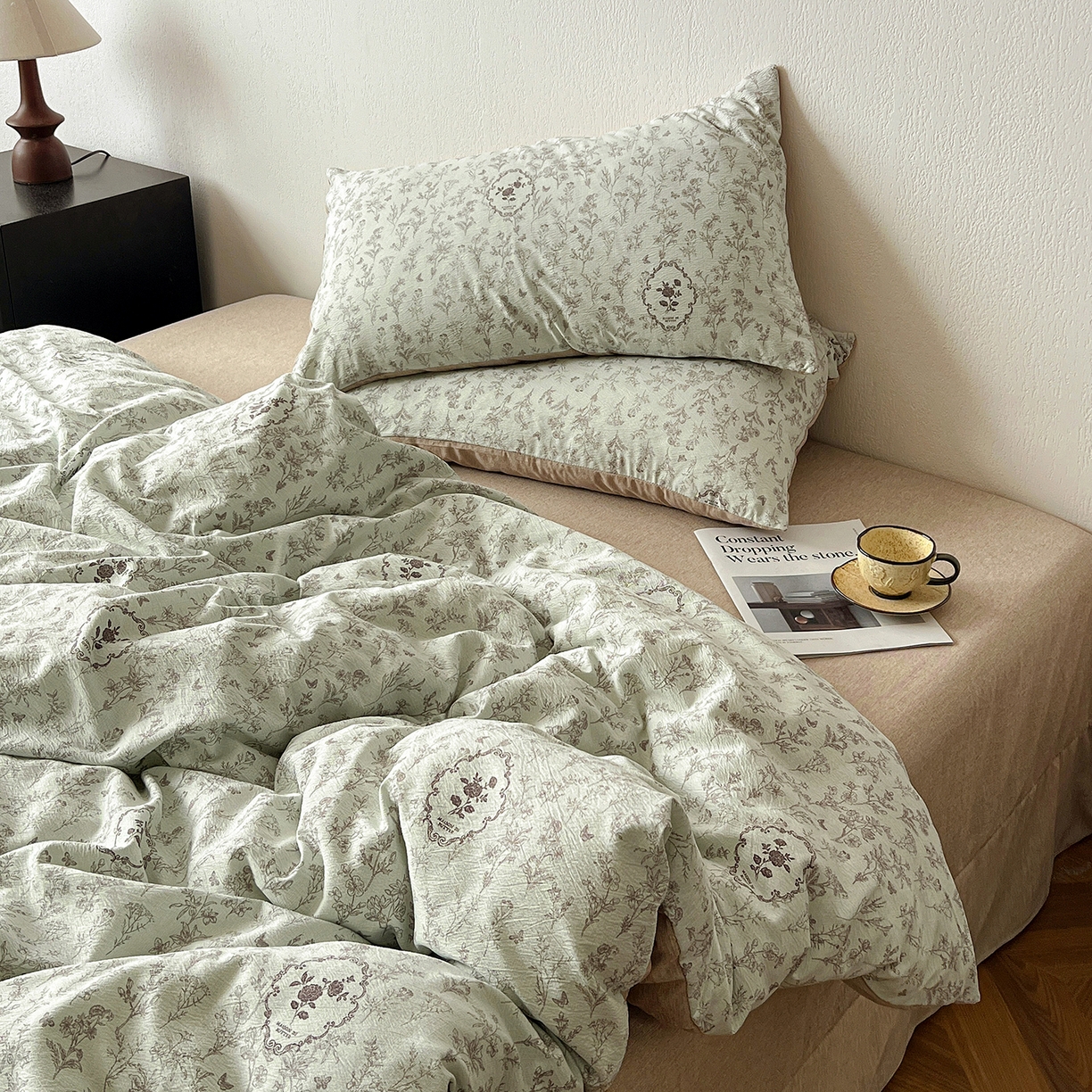 91家纺网 家纺一手货源 找家纺 一比一家纺 2026春季新款高克重加厚色织提花系列四件套 岚影