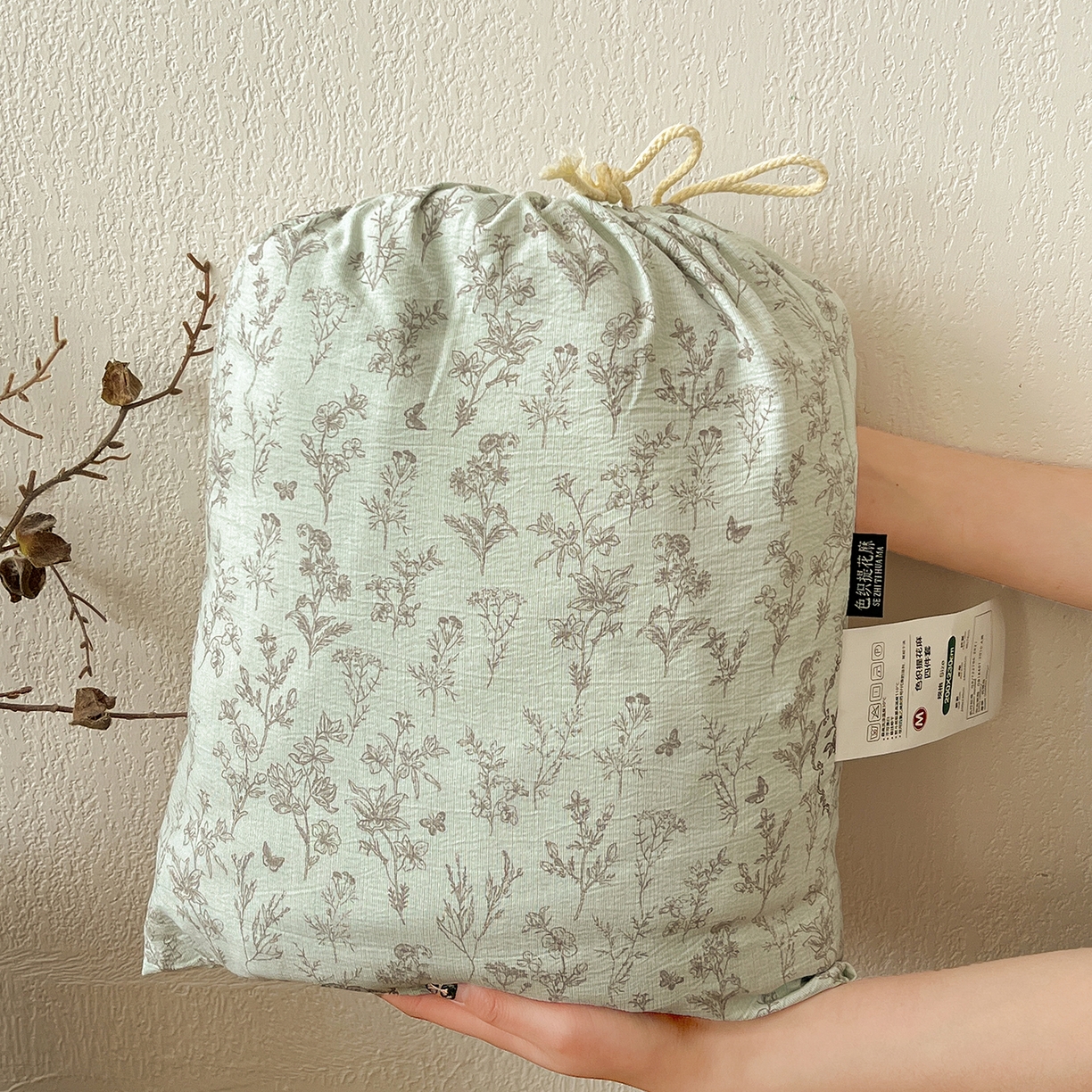 91家纺网 家纺一手货源 找家纺 一比一家纺 2026春季新款高克重加厚色织提花系列四件套 岚影