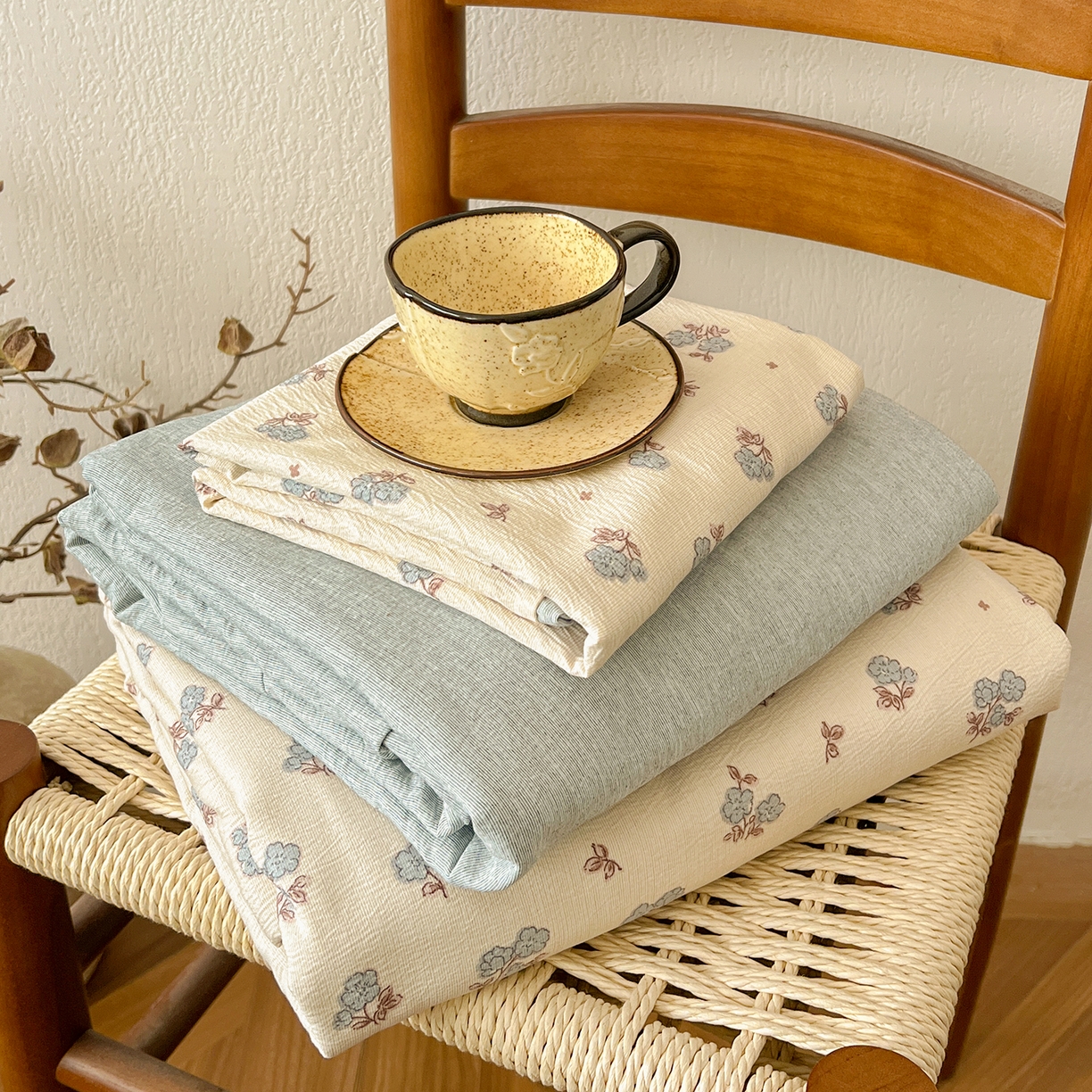 91家纺网 家纺一手货源 找家纺 一比一家纺 2026春季新款高克重加厚色织提花系列四件套 铃兰