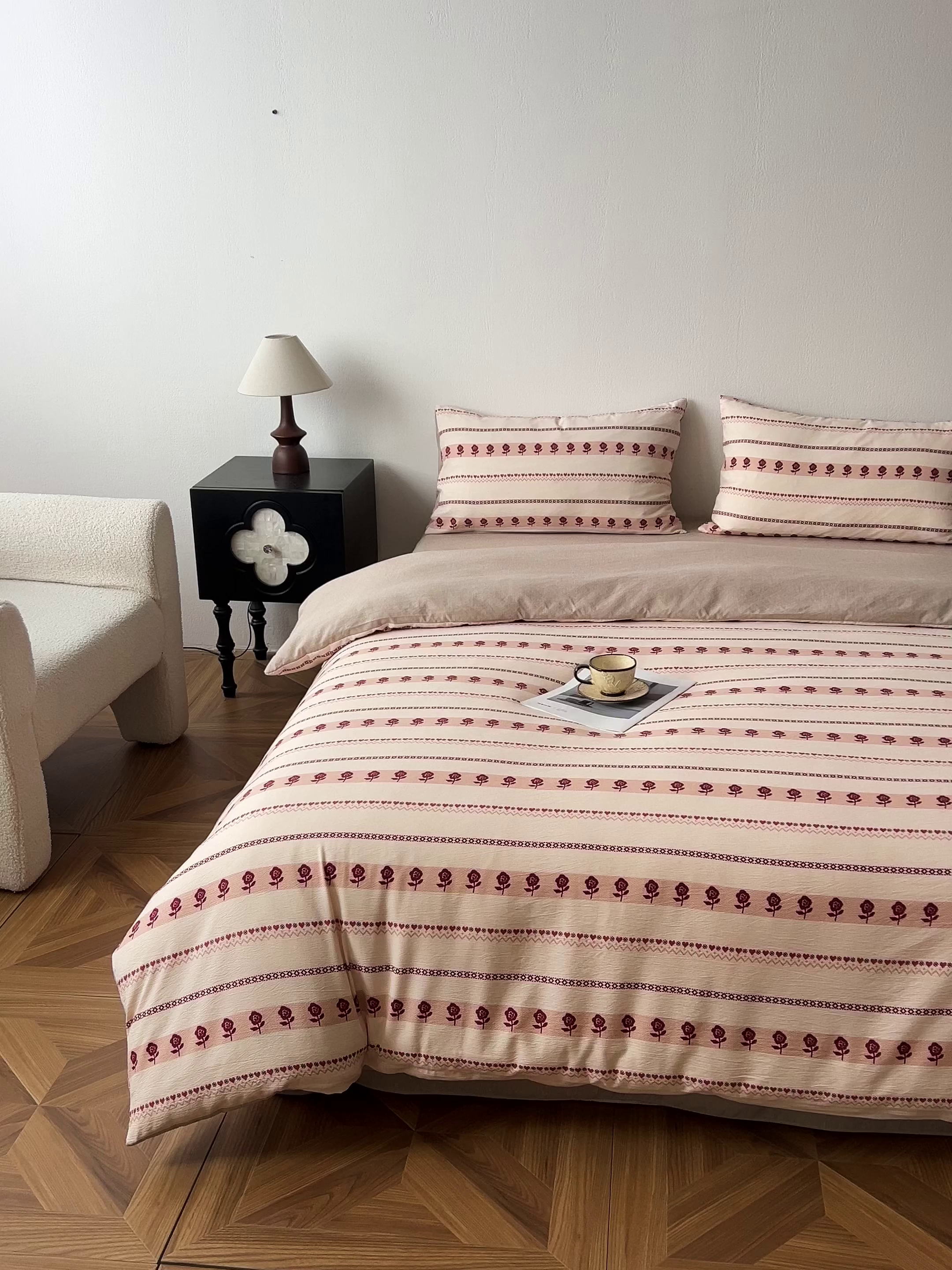 91家纺网 家纺一手货源 找家纺 一比一家纺 2026春季新款高克重加厚色织提花系列四件套 玛奇朵