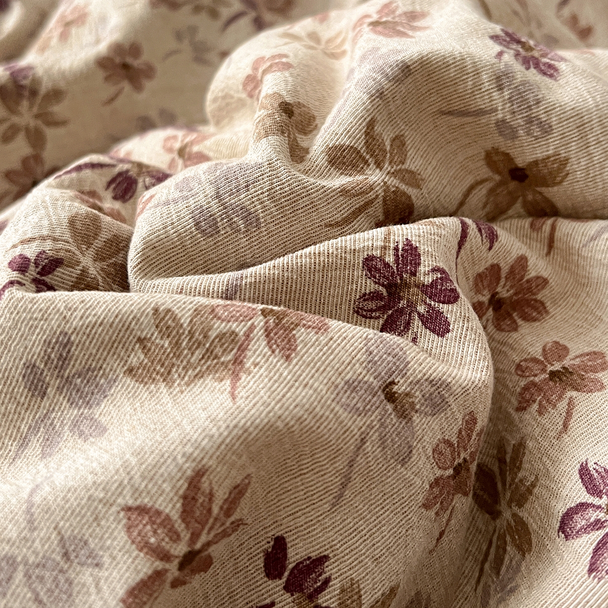 91家纺网 家纺一手货源 找家纺 一比一家纺 2026春季新款高克重加厚色织提花系列四件套 漫秋