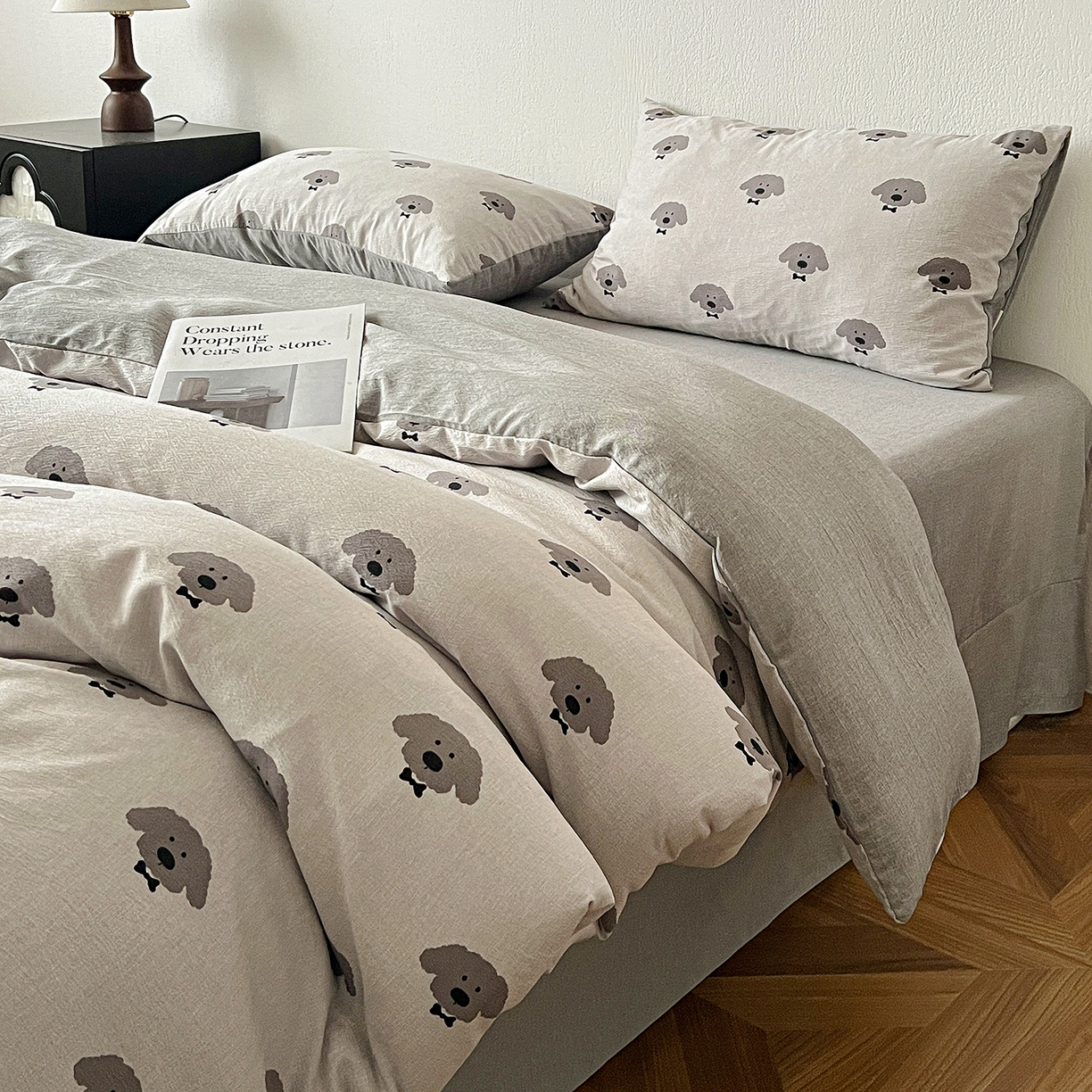 91家纺网 家纺一手货源 找家纺 一比一家纺 2026春季新款高克重加厚色织提花系列四件套 萌萌狗