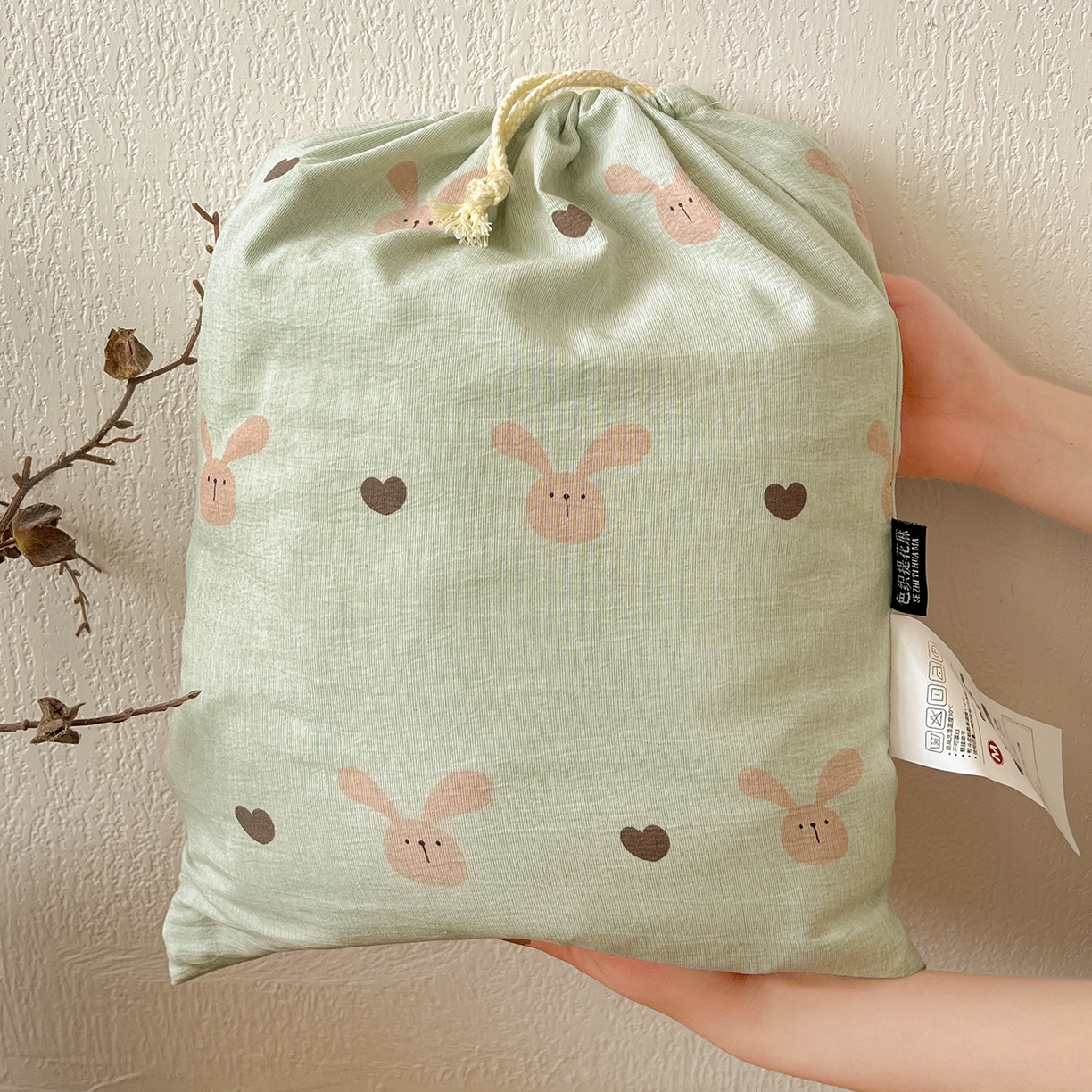 91家纺网 家纺一手货源 找家纺 一比一家纺 2026春季新款高克重加厚色织提花系列四件套 萌萌兔