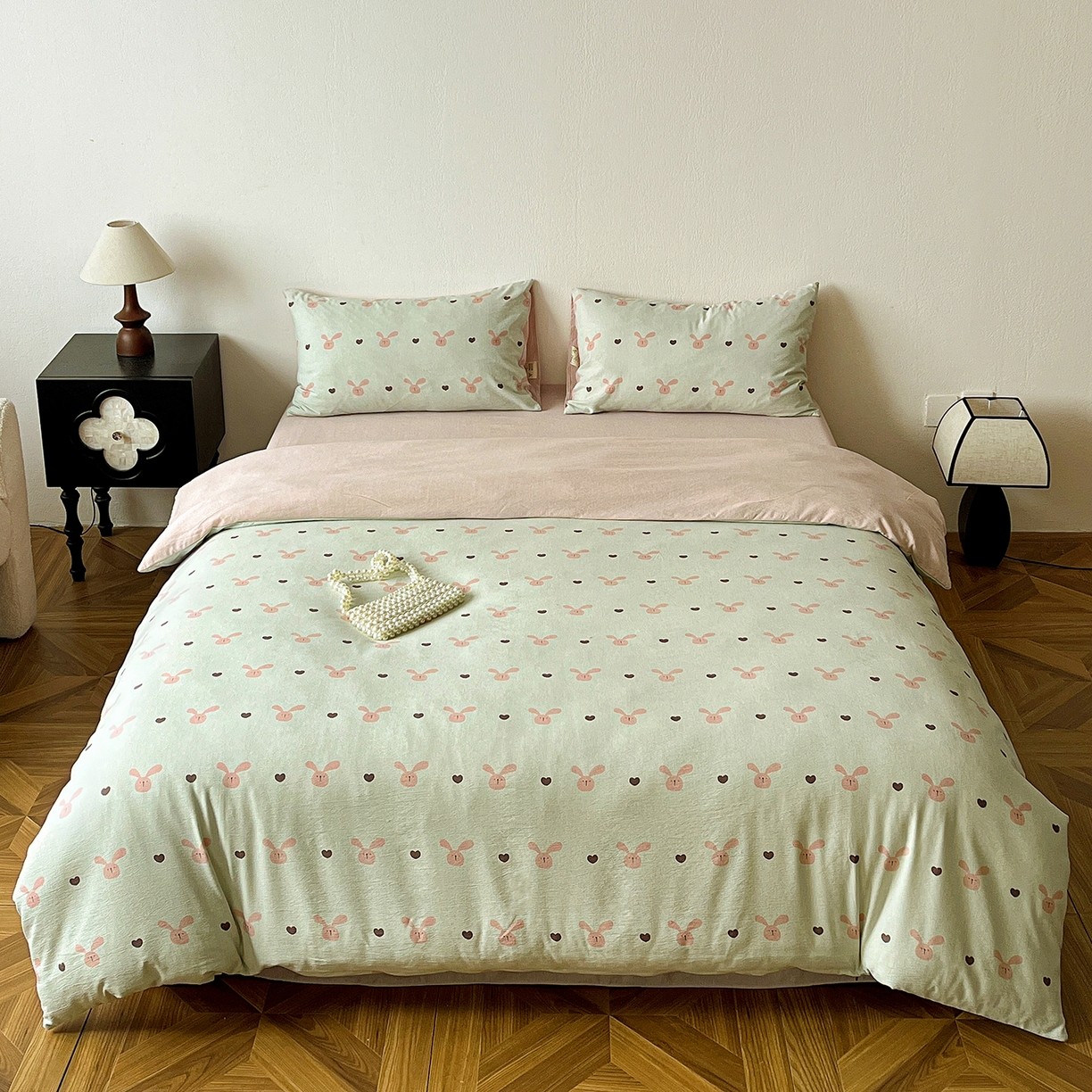 91家纺网 家纺一手货源 找家纺 一比一家纺 2026春季新款高克重加厚色织提花系列四件套 萌萌兔