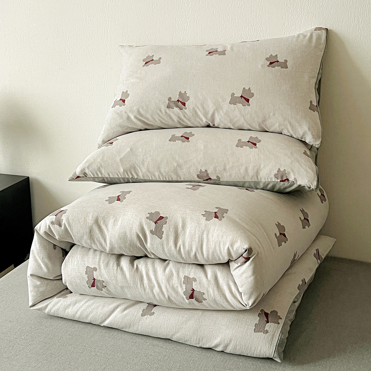 91家纺网 家纺一手货源 找家纺 一比一家纺 2026春季新款高克重加厚色织提花系列四件套 汪星人