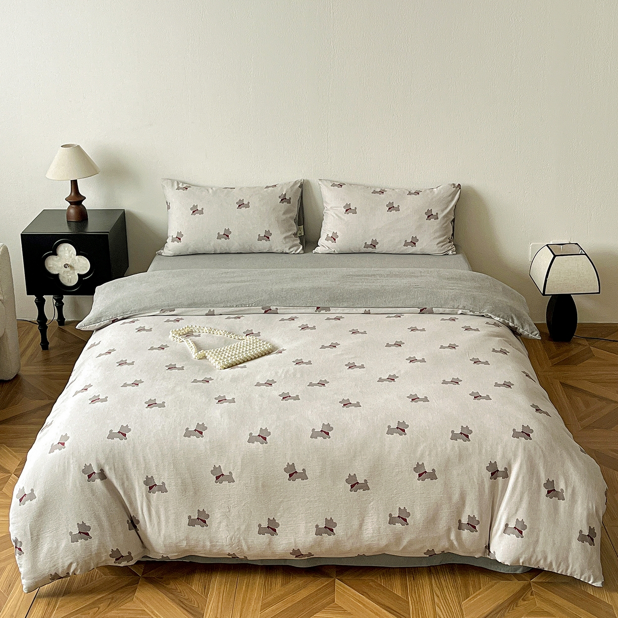 91家纺网 家纺一手货源 找家纺 一比一家纺 2026春季新款高克重加厚色织提花系列四件套 汪星人