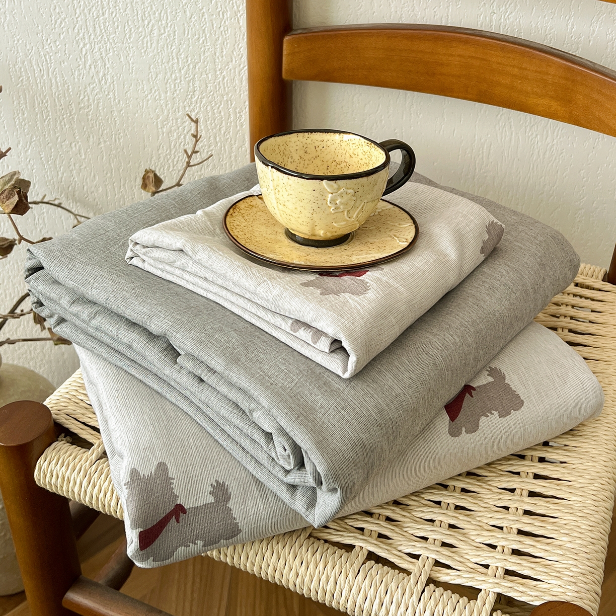 91家纺网 家纺一手货源 找家纺 一比一家纺 2026春季新款高克重加厚色织提花系列四件套 汪星人