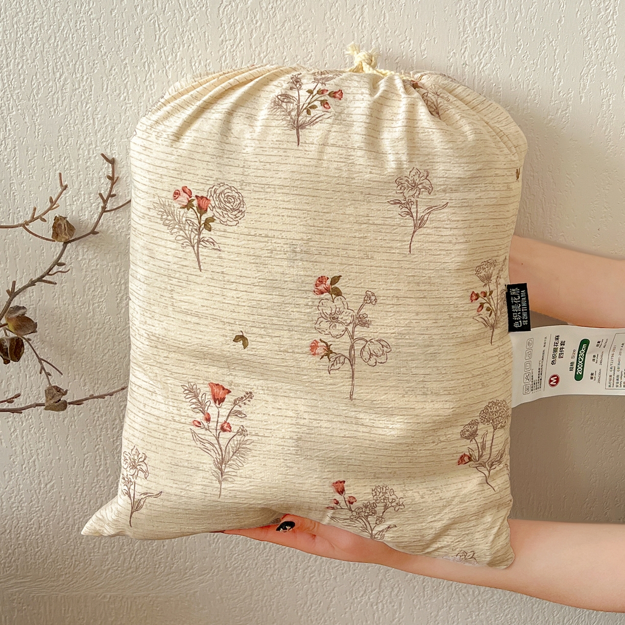 91家纺网 家纺一手货源 找家纺 一比一家纺 2026春季新款高克重加厚色织提花系列四件套 野蔷薇