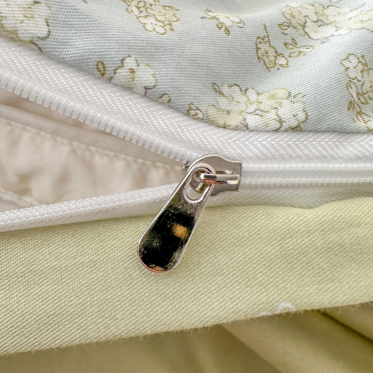 91家纺网 家纺一手货源 找家纺 凌云家纺 2026新款学生宿舍全棉床盖三件套 沐雨倾城