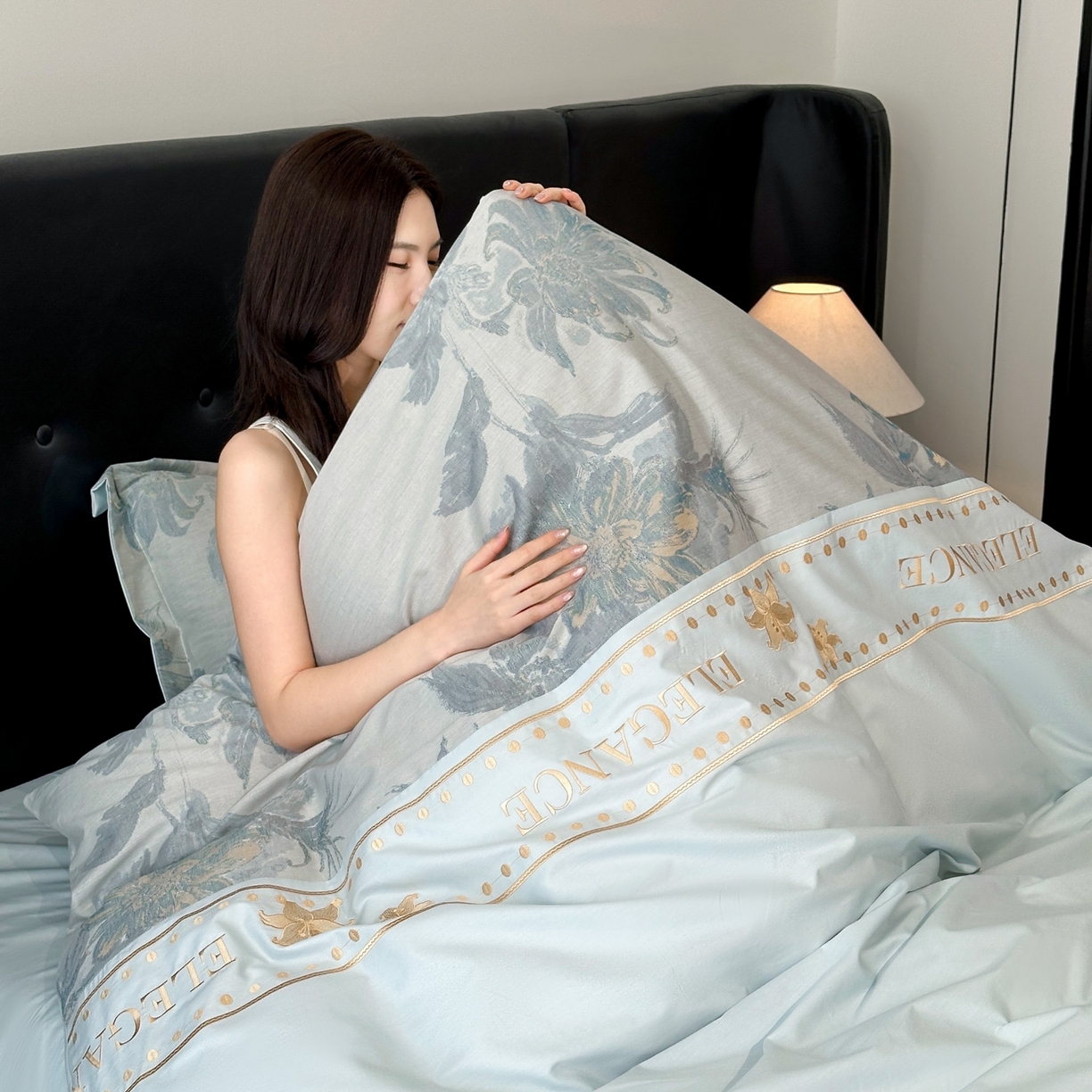 91家纺网 家纺一手货源 找家纺 （总）宇航家纺 2026春夏新款简约全棉纯棉拼接60s色织提花绣花四件套