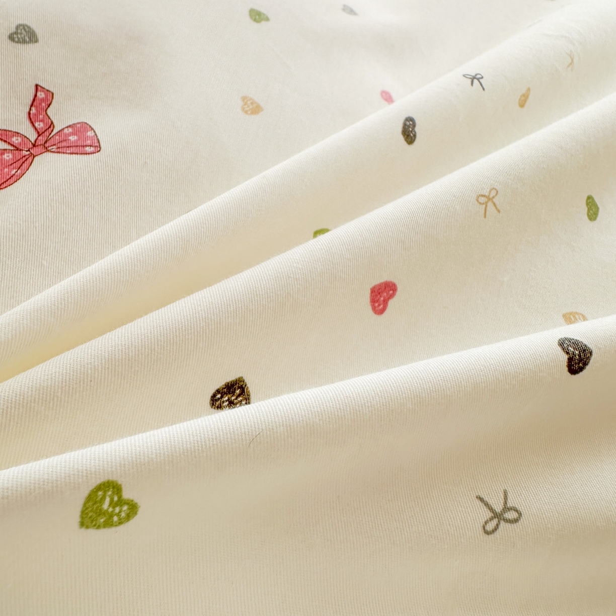 91家纺网 家纺一手货源 找家纺 凌云家纺 2026新款学生宿舍全棉床盖三件套 怦然心动