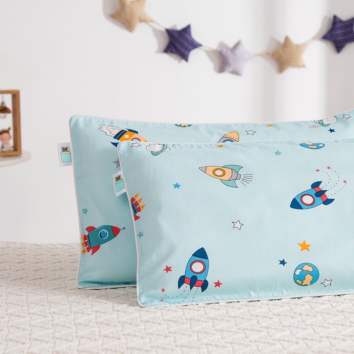 91家纺网 家纺一手货源 找家纺 良佐生活 2026新款60支全棉纯棉贡缎嵌绳款枕套 火箭