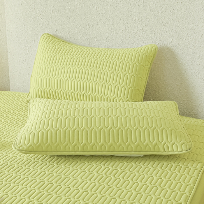 91家纺网 家纺一手货源 找家纺 女子家纺 2026新款新款A类新疆棉花夹棉防水单品床笠 小竹纹-果绿