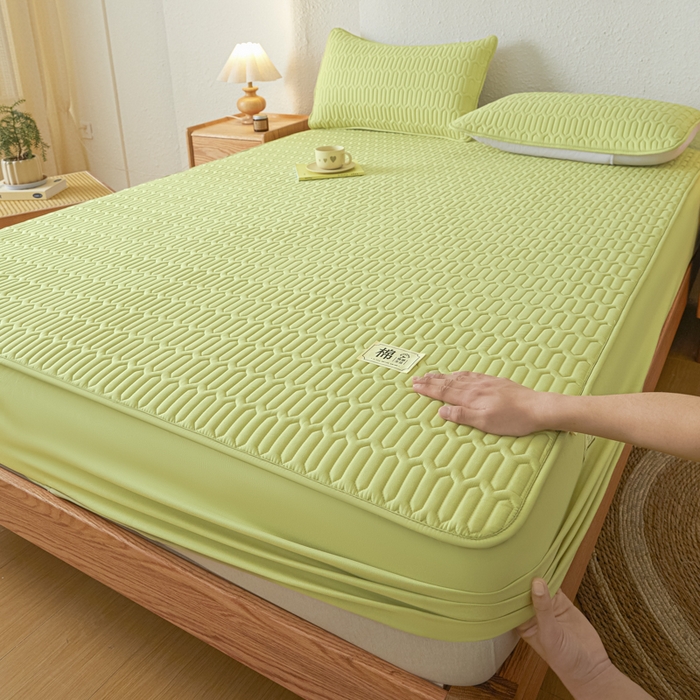 91家纺网 家纺一手货源 找家纺 女子家纺 2026新款新款A类新疆棉花夹棉防水单品床笠 小竹纹-果绿