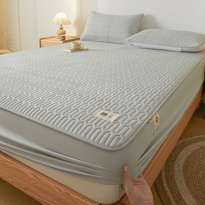 91家纺网 家纺一手货源 找家纺 女子家纺 2026新款新款A类新疆棉花夹棉防水单品床笠 小竹纹-浅灰