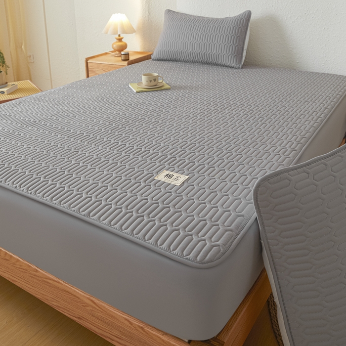 91家纺网 家纺一手货源 找家纺 女子家纺 2026新款新款A类新疆棉花夹棉防水单品床笠 小竹纹-深灰