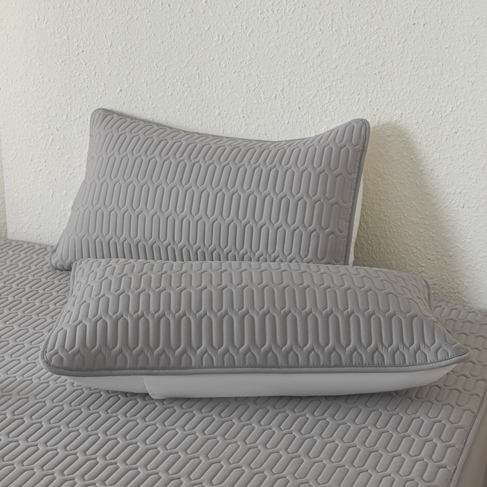 91家纺网 家纺一手货源 找家纺 女子家纺 2026新款新款A类新疆棉花夹棉防水单品床笠 小竹纹-深灰