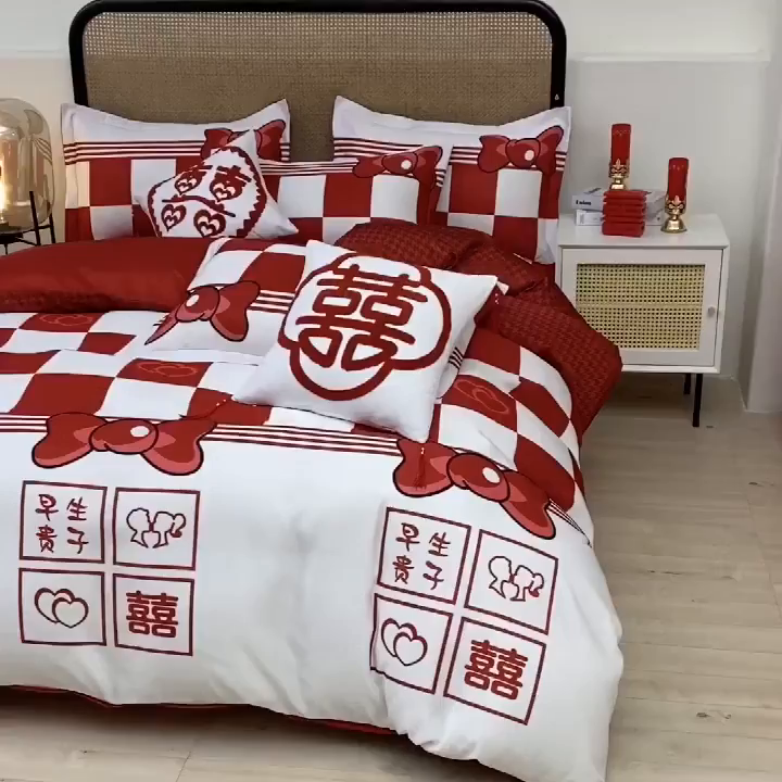 91家纺网 家纺一手货源 找家纺 啊雅家居 2026新款大红婚庆数码印花四件套床单款床笠款 相爱格