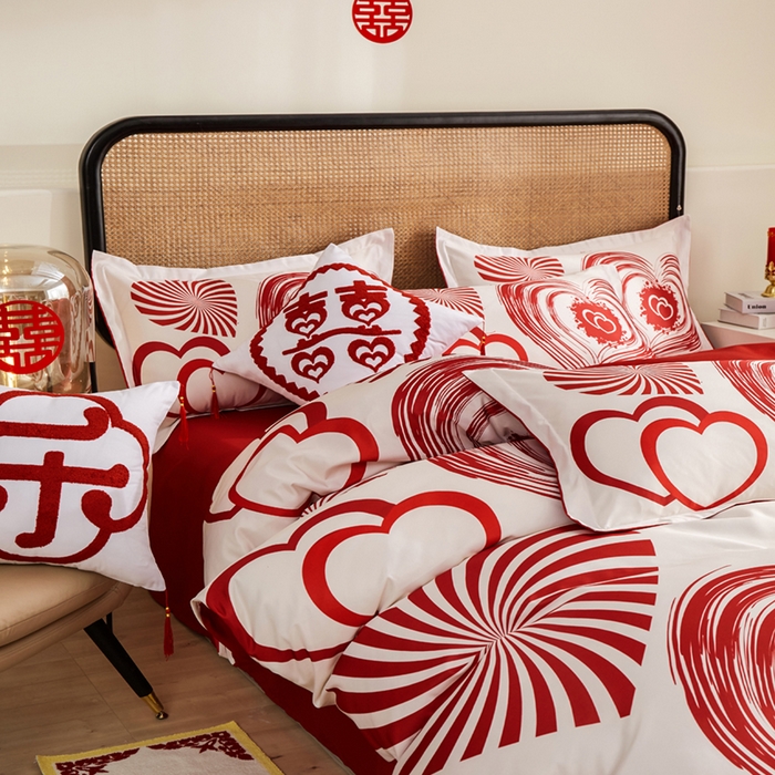91家纺网 家纺一手货源 找家纺 啊雅家居 2026新款大红婚庆数码印花四件套床单款床笠款 心爱