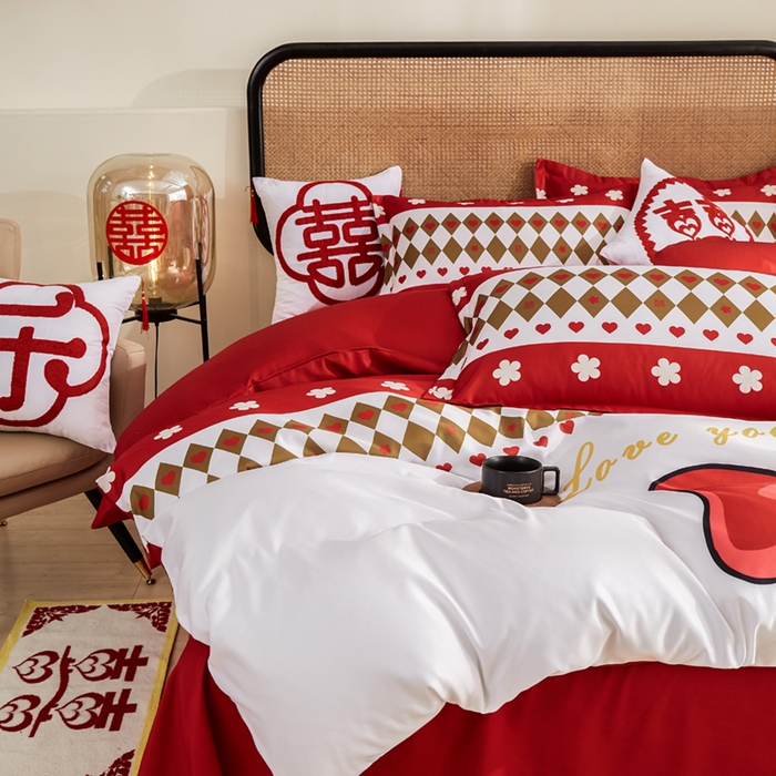 91家纺网 家纺一手货源 找家纺 啊雅家居 2026新款大红婚庆数码印花四件套床单款床笠款 永结同心
