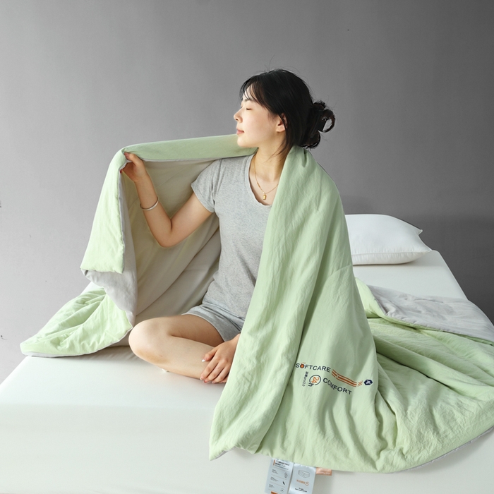 91家纺网 家纺一手货源 找家纺 蓝雀翎 2025新款深睡Pro3.0双感夏被系列 深睡Pro云感夏被-果绿