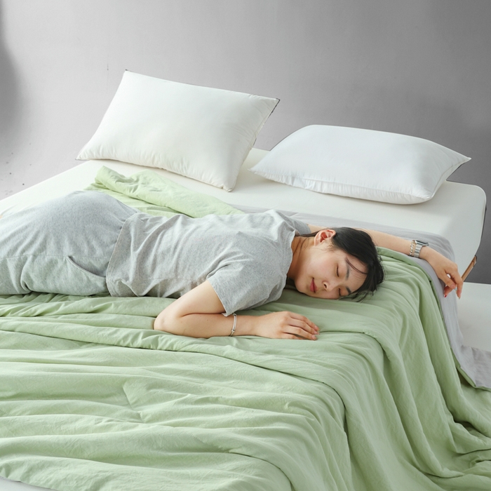 91家纺网 家纺一手货源 找家纺 蓝雀翎 2025新款深睡Pro3.0双感夏被系列 深睡Pro云感夏被-果绿